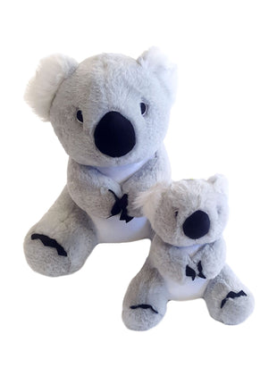 Gor Hugs Mommy Koala